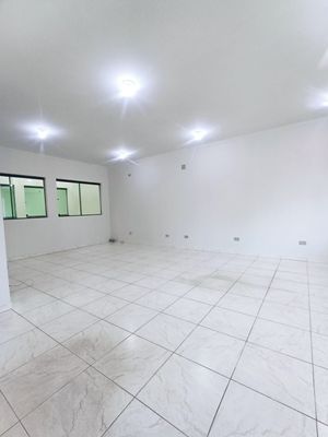 Image 19 - 922356