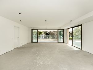 Image 34 - 922357