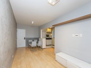 Image 3 - 922358