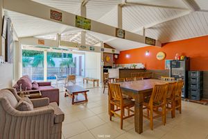 Image 24 - 922368