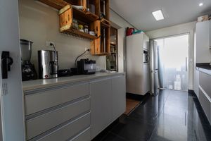 Image 12 - 922370
