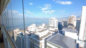 Image 19 - 922382
