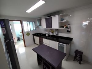 Image 12 - 922382