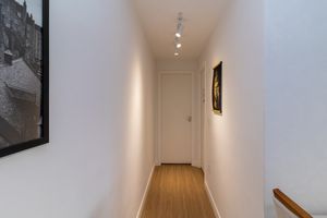 Image 30 - 922389