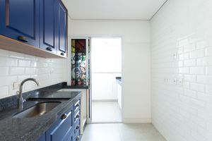 Image 21 - 922391