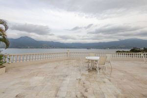 Image 10 - 922399