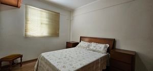 Image 19 - 922405