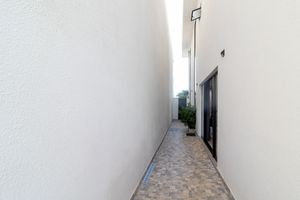 Image 92 - 922417