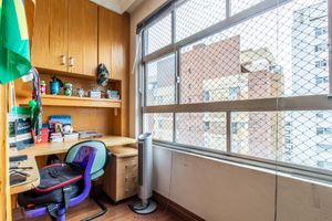Image 25 - 922418