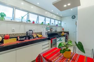 Image 32 - 922420