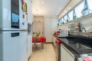 Image 31 - 922420