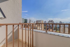 Image 10 - 922422