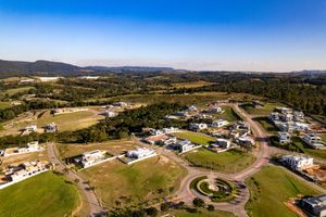 Image 10 - 922445