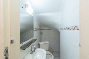 Image 4 - 922446