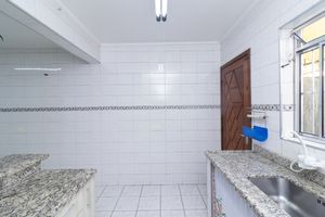 Image 10 - 922446