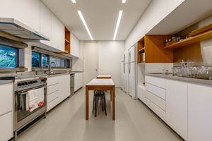 Image 68 - 922447
