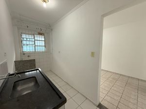 Image 2 - 922450