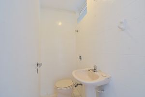 Image 10 - 922469