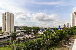 Image 11 - 922482