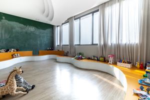 Image 30 - 922482