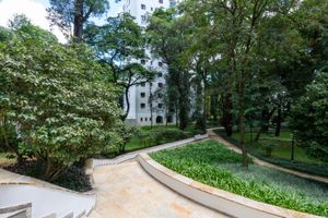Image 24 - 922484