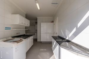 Image 31 - 922491