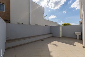 Image 32 - 922491