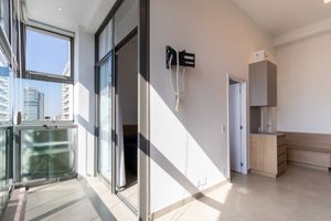 Image 6 - 922500