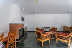 Image 30 - 922504
