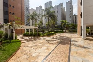 Image 27 - 922504