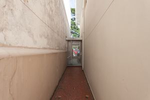 Image 18 - 922506