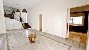 Image 31 - 922516