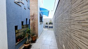 Image 31 - 922517