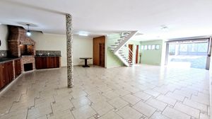 Image 35 - 922517
