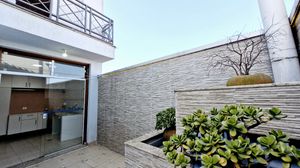 Image 32 - 922517