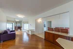 Image 30 - 922519