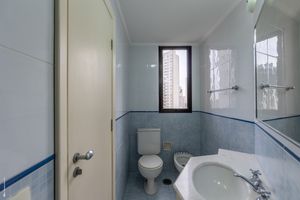 Image 41 - 922519