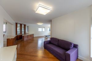 Image 33 - 922519