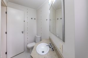 Image 38 - 922519