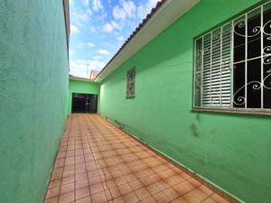 Image 52 - 922529