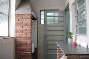Image 5 - 922530