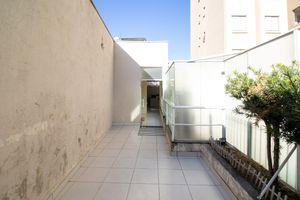 Image 42 - 922531
