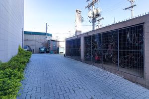 Image 44 - 922531