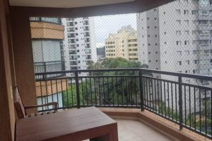 Image 11 - 922538