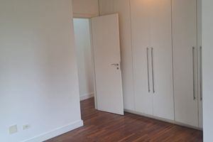 Image 19 - 922538
