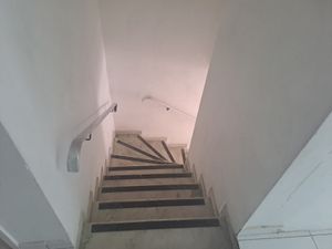 Image 7 - 922541