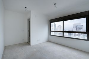 Image 16 - 922544