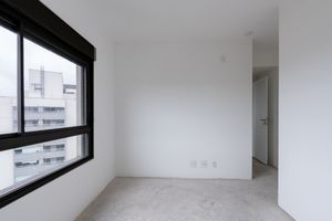Image 27 - 922544