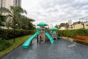 Image 35 - 922548