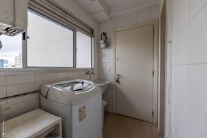Image 34 - 922558